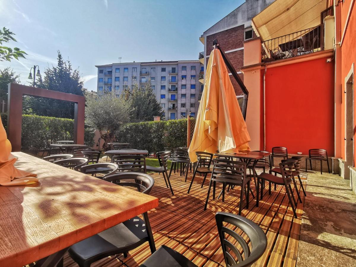 Regis B&B Camere Centro Storico Chivasso Ngoại thất bức ảnh
